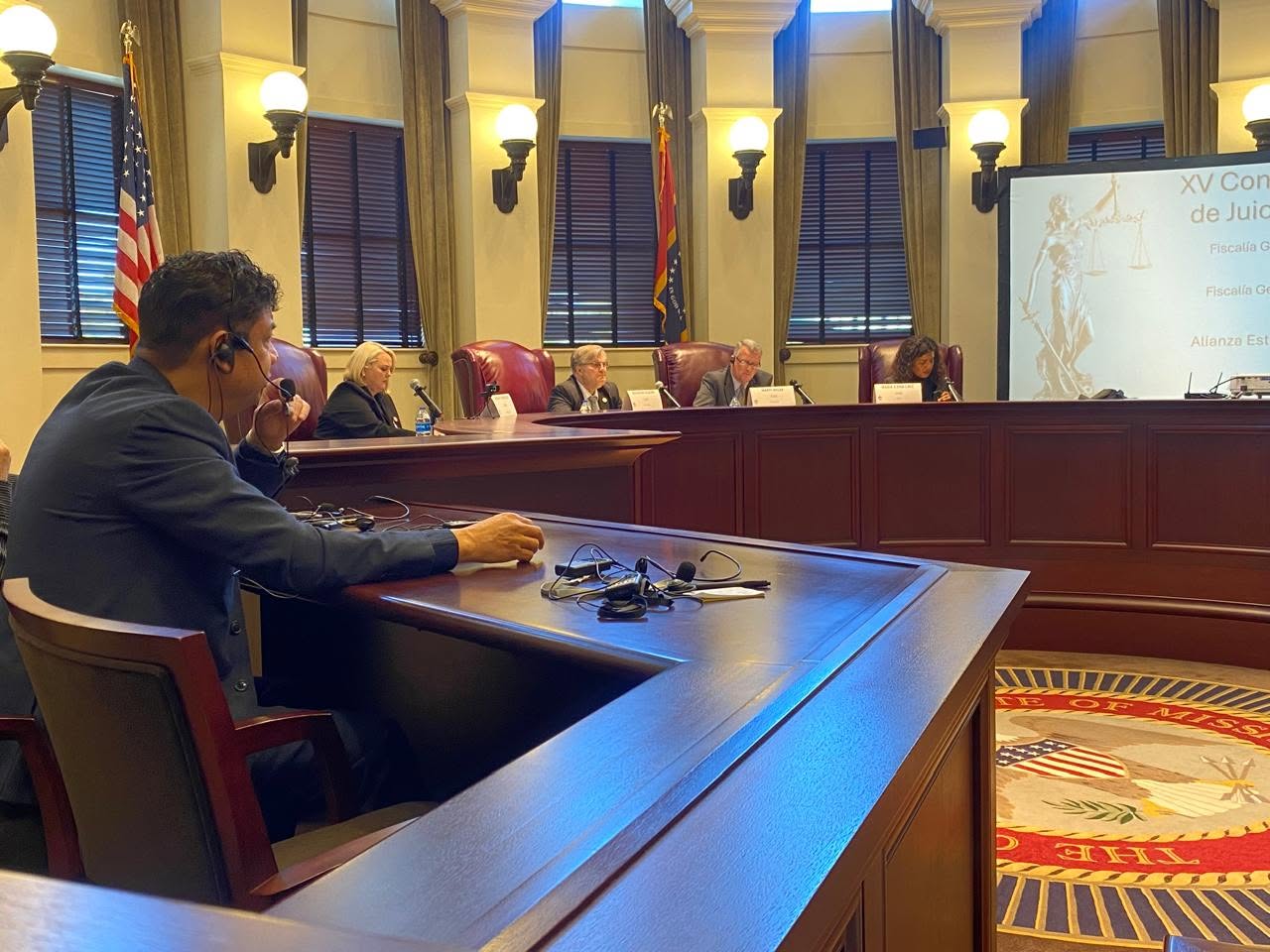 Intérprete en tribunales de EE.UU.